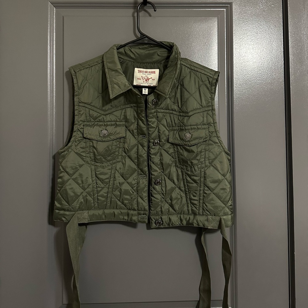 True Religion Green quilted cropped vest with adjustable straps